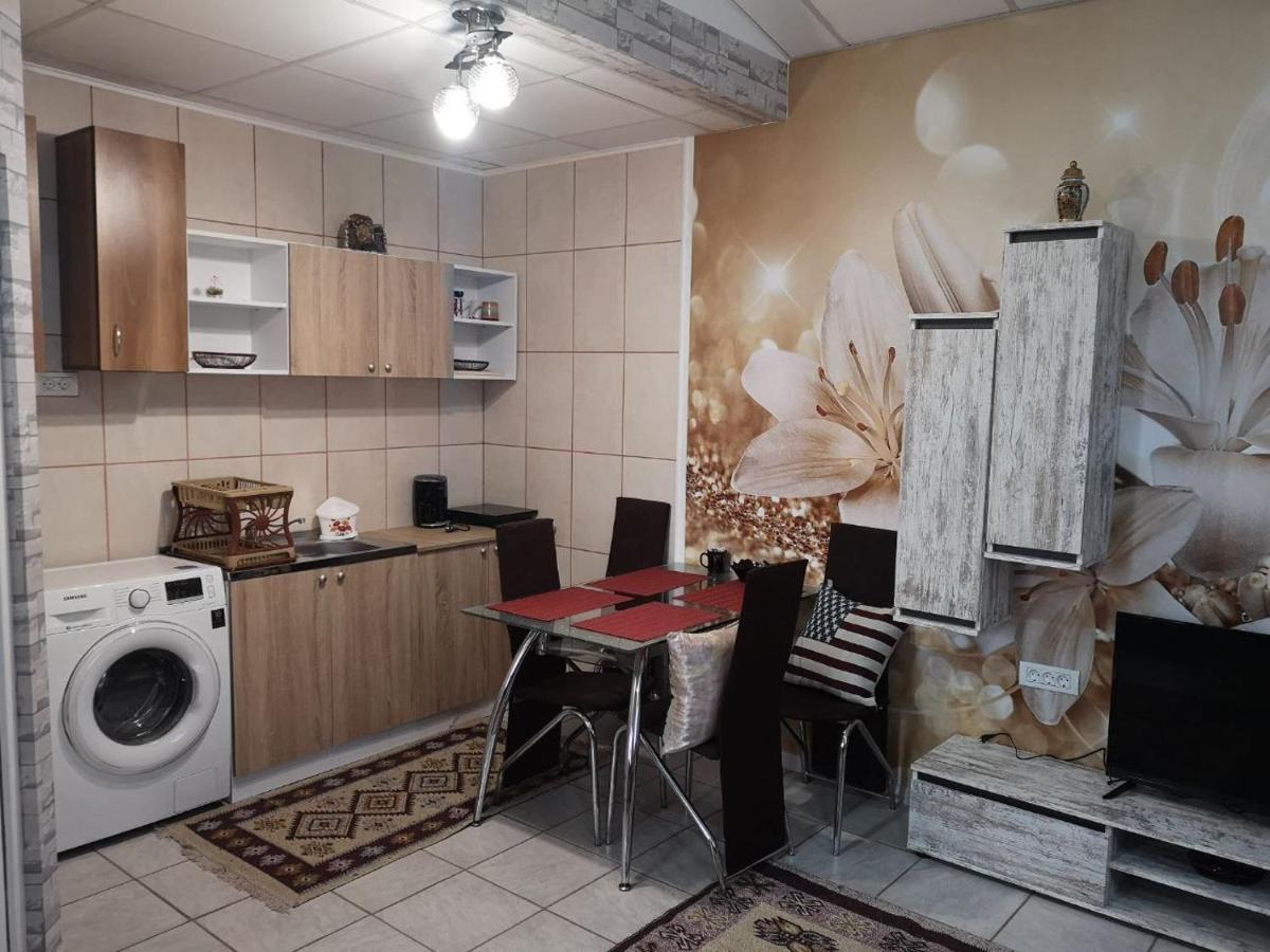 Eden Studio Constanta Bagian luar foto